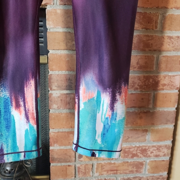 Calia by Carrie Underwood Essential Printed Capri Leggings in Gothic Plum - Picture 2 of 5